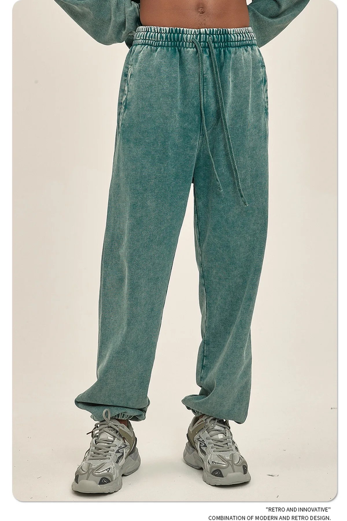 Batik worn sweatpants