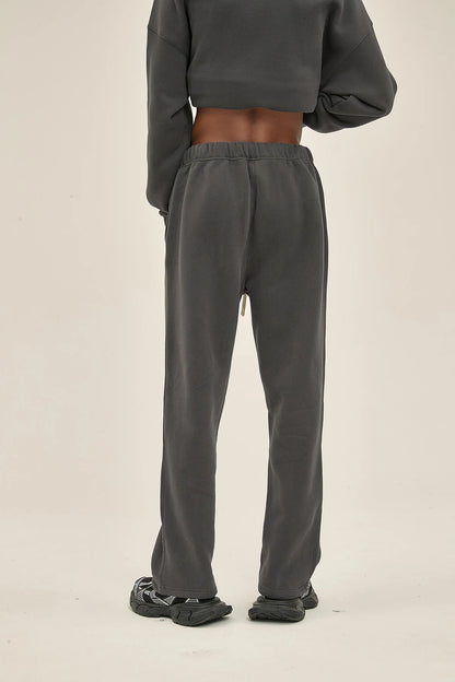 Straight-lined, Cashmere, solid color sweatpants