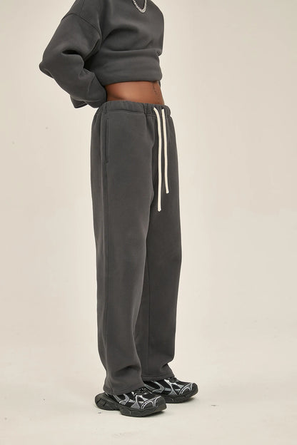 Straight-lined, Cashmere, solid color sweatpants