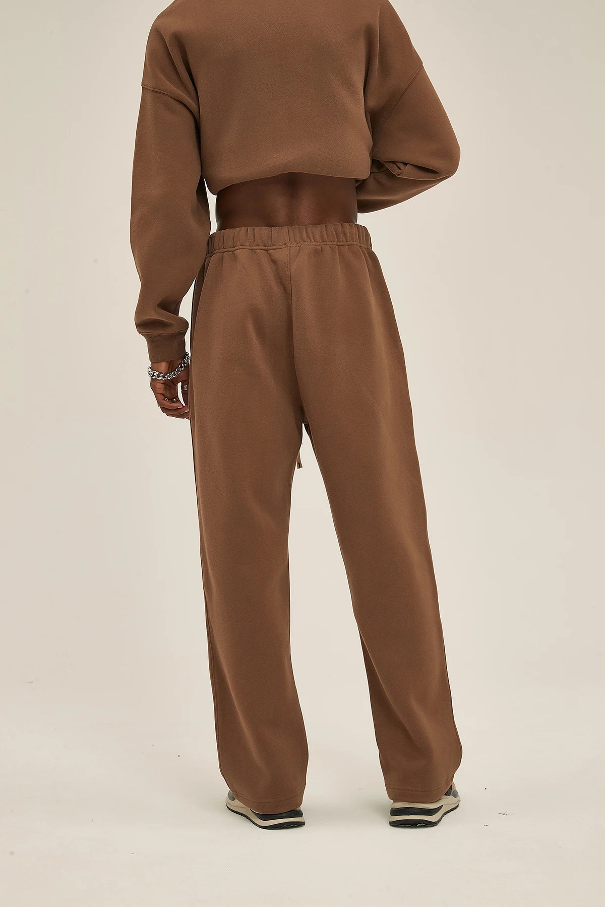 Straight-lined, Cashmere, solid color sweatpants