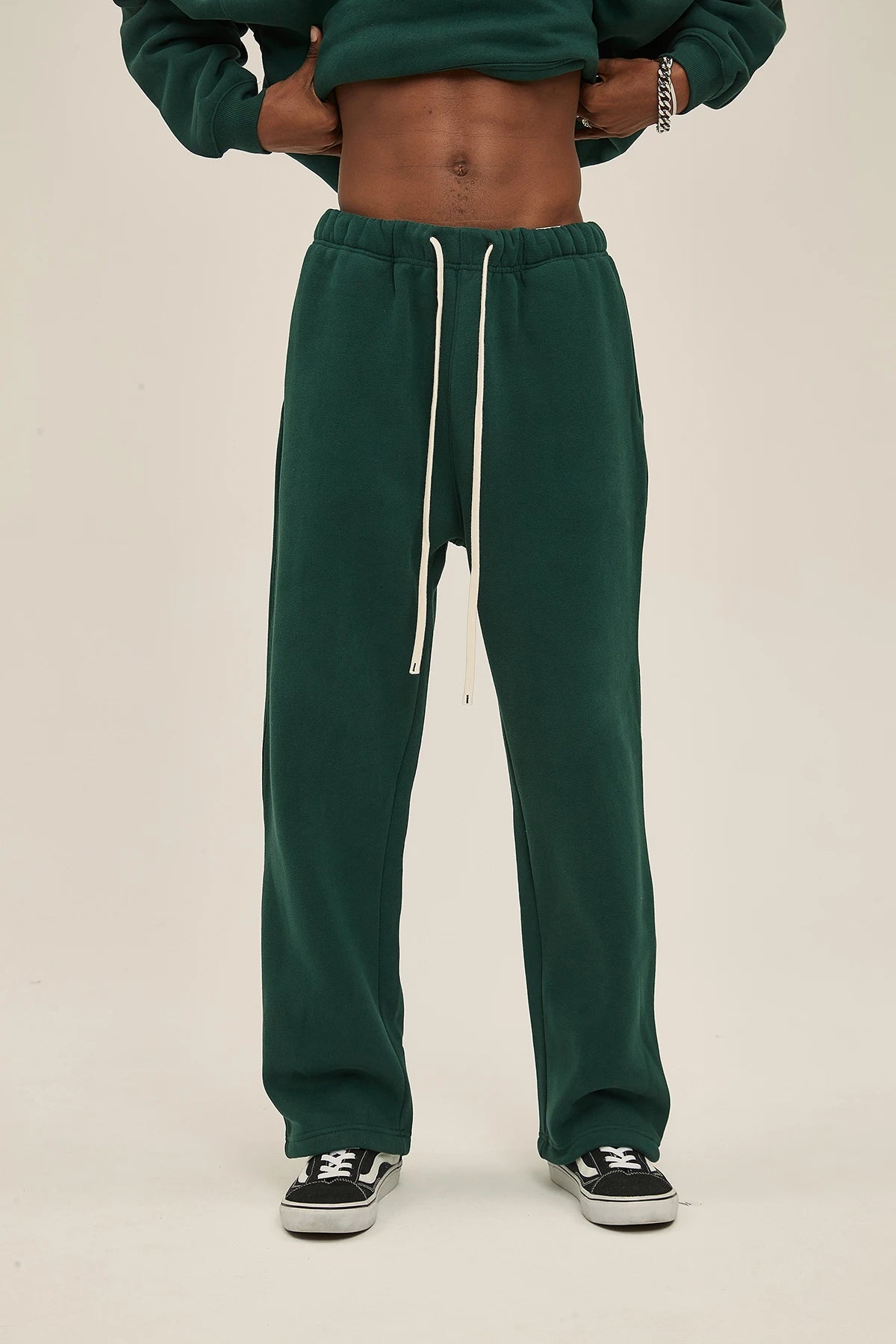 Straight-lined, Cashmere, solid color sweatpants